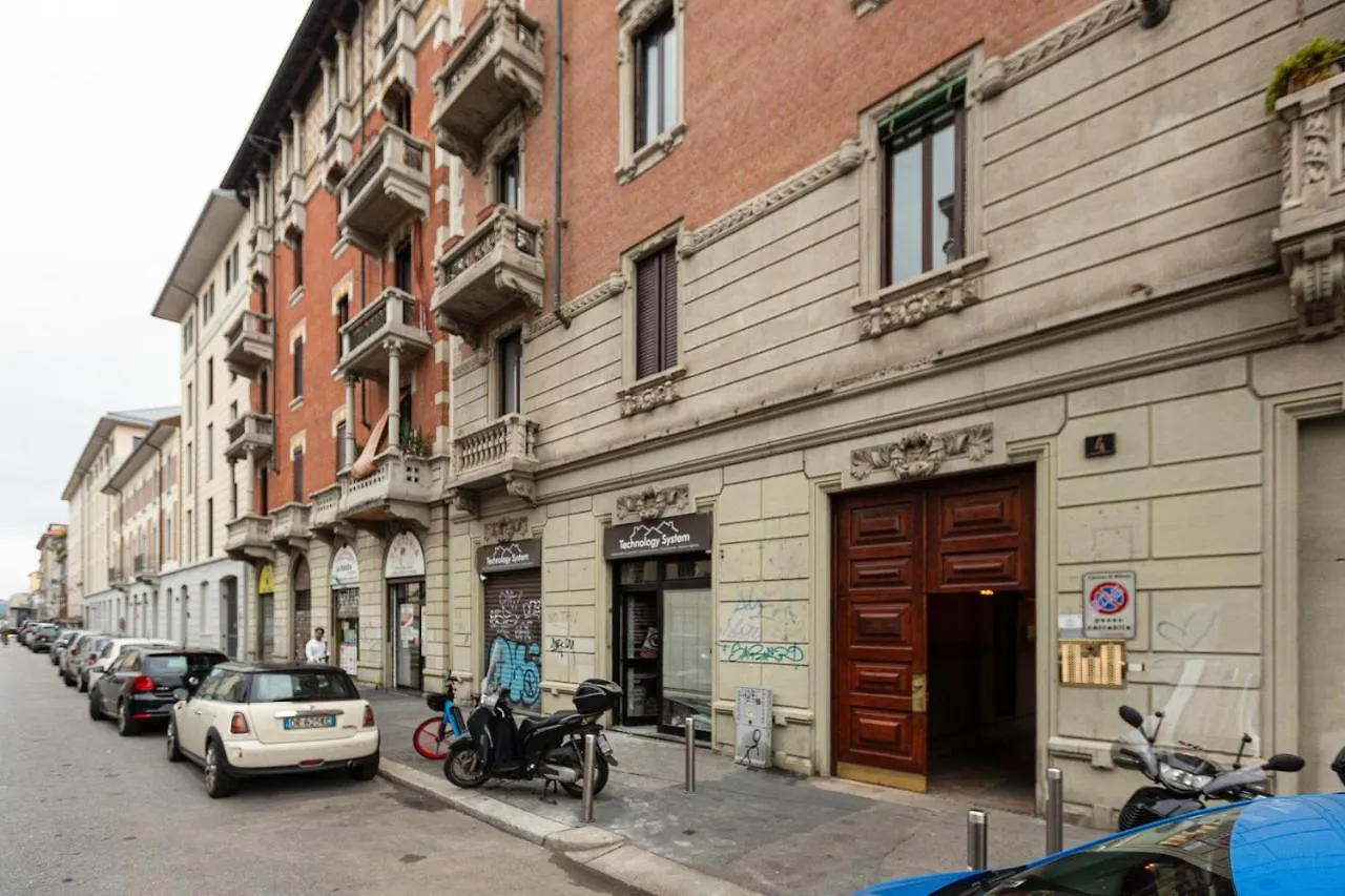 Cosy And Quiet Apartment In Milano